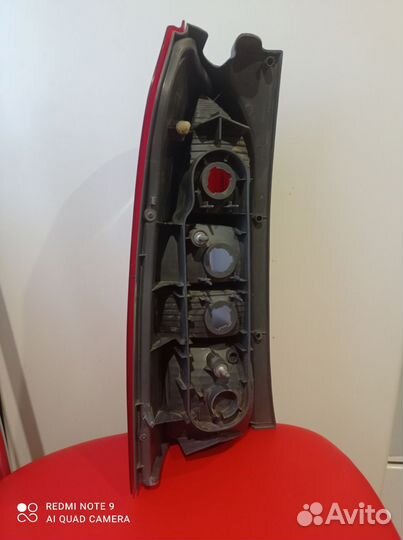 Фонарь задний правый toyota probox