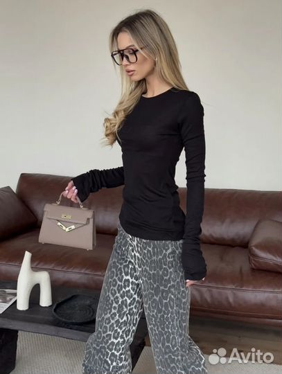 Лонгслив с длинным рукавом