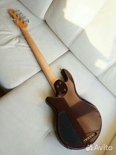 Бас гитара Godin Freeway 5