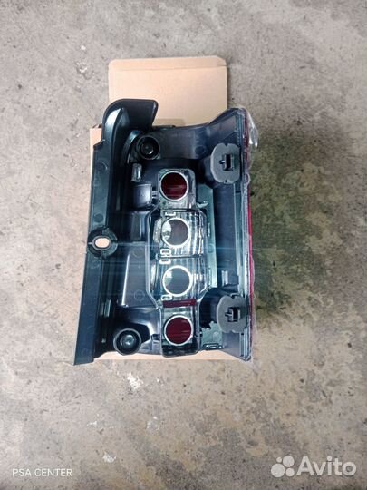 Фонарь левый Peugeot Partner/Citroen Berlingo