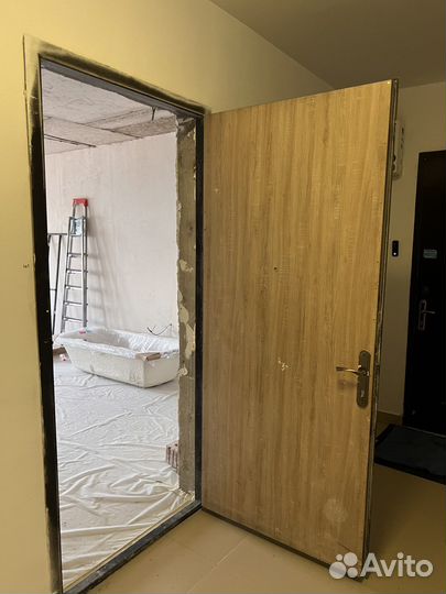 Дверь входная металическая