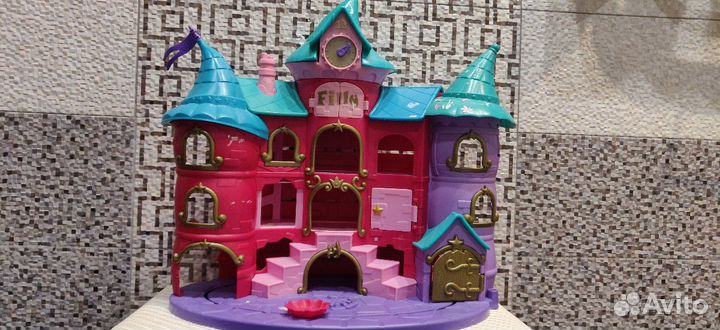 Игрушка Замок