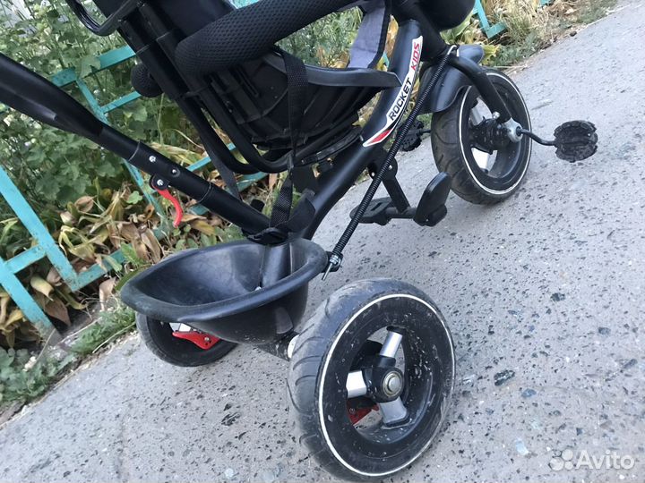 Трехколесный велосипед