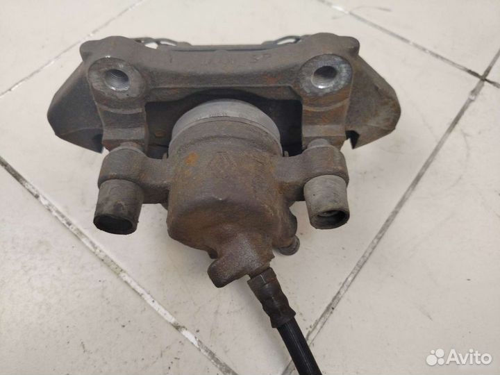 Суппорт передний левый Renault Logan 2