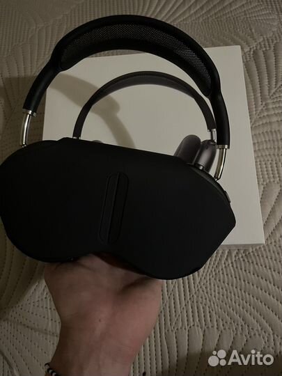 Беспроводные наушники