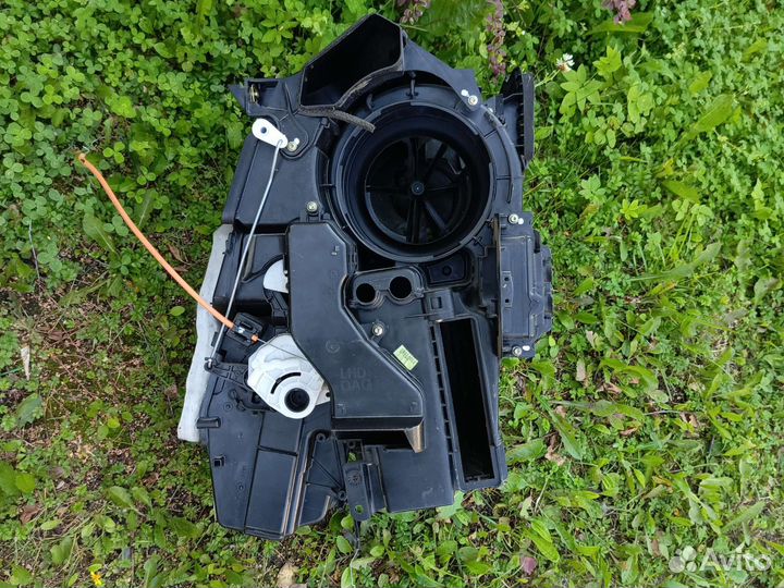 Корпус отопителя Ниссан Note E11