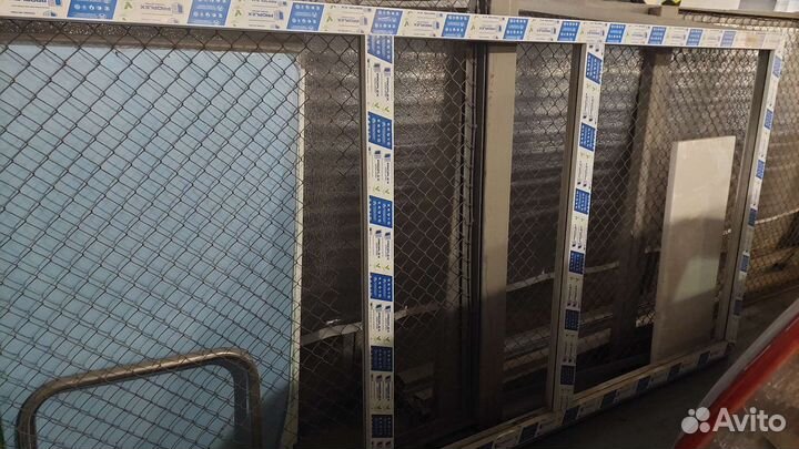 Трехстворчатая рама без стеклопакета