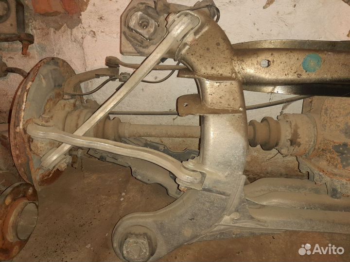 Подрамник мерседес с215 w215 w220 в сборе