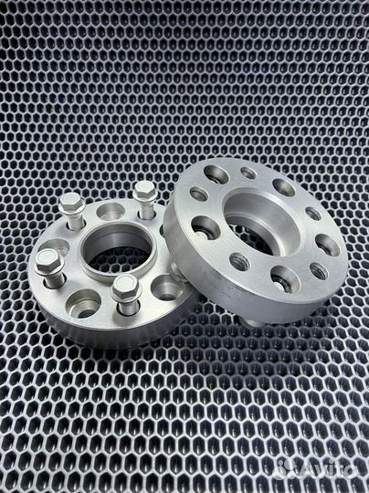 Переходные проставки 5х139.7 на 5х120 Нива в BMW