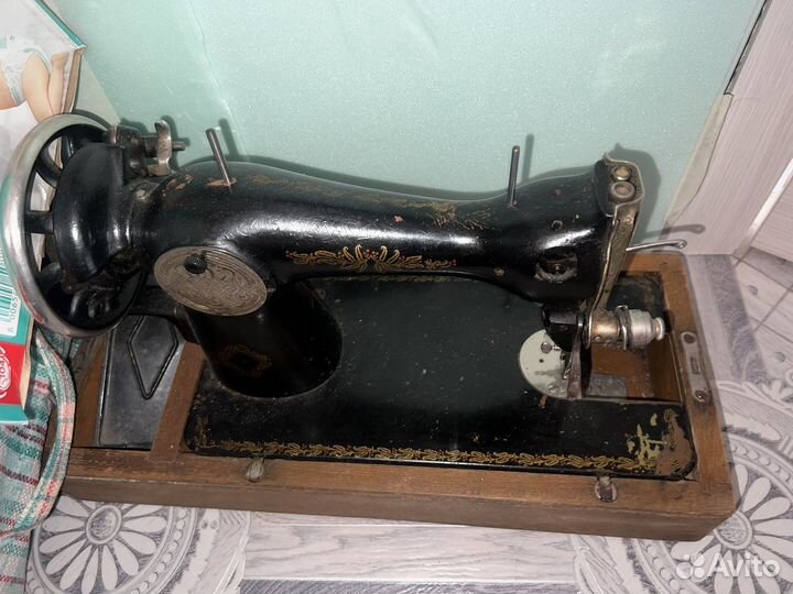 Швейная машина Singer