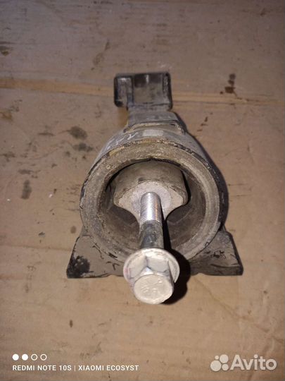 Подушка двс левая Chevrolet Lachetti 2008г б.у