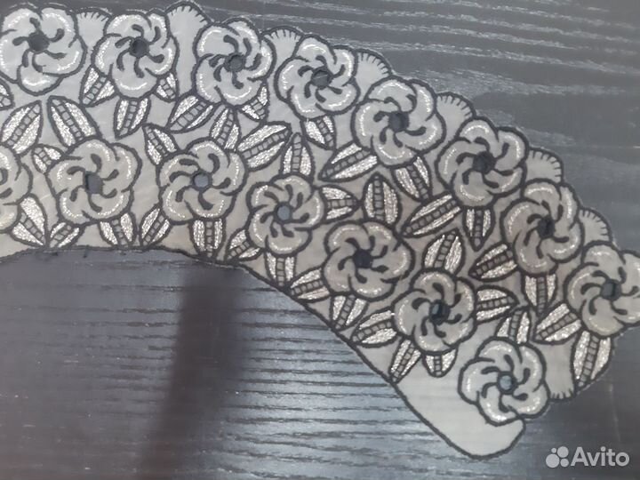 Воротник с вышивкой