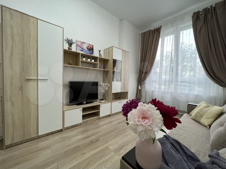 1-к. квартира, 35 м², 1/15 эт.