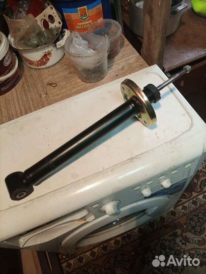 Задняя стойка volkswagen passat b3