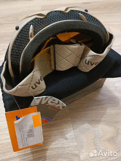 Горнолыжные очки uvex