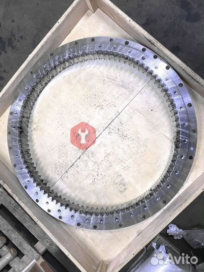 Опорно-поворотный круг Doosan DX255LC