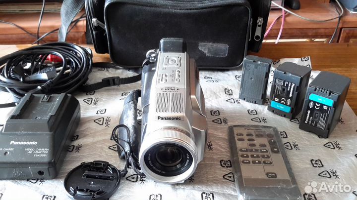 Японская видеокамера mini - DV Panasonic NV - DS 3