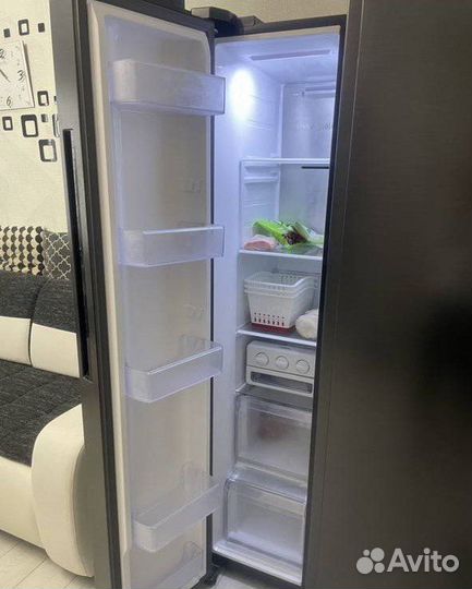 Холодильник Side-by-side Samsung