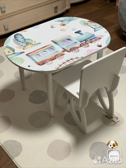 Детский стол и стул новый комплект