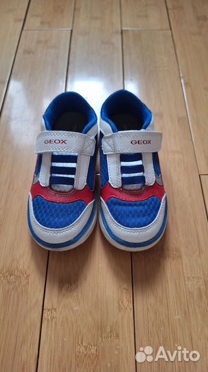 Кроссовки кеды