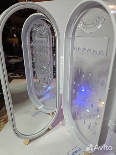 Шкатулка для бижутерии пластмассовая