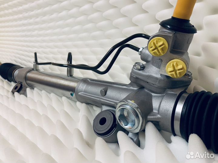 Рулевая рейка Toyota Hilux 2005-2015