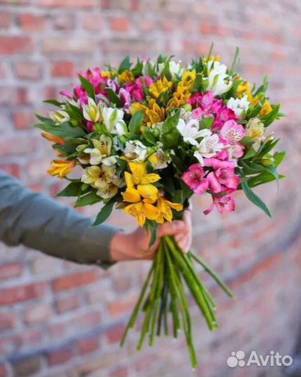 Букет цветов из альстромерий