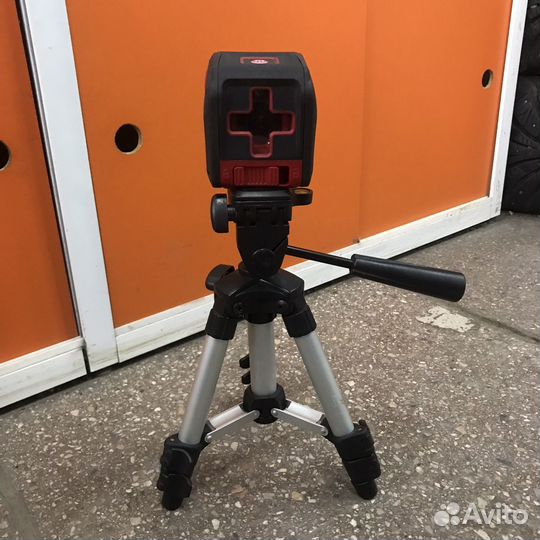 Лазерный нивелир Elitech пл 7