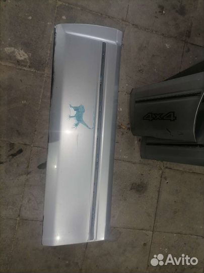 Накладка передней левой двери Ниссан Терано 2