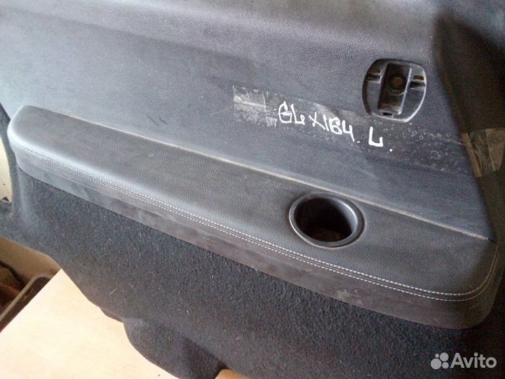 Обшивка багажника задняя левая Mercedes-Benz