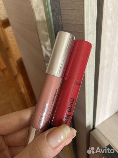 Помады для губ