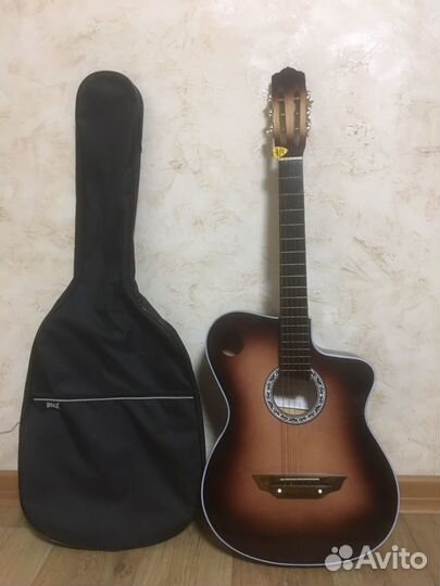Акустическая гитара
