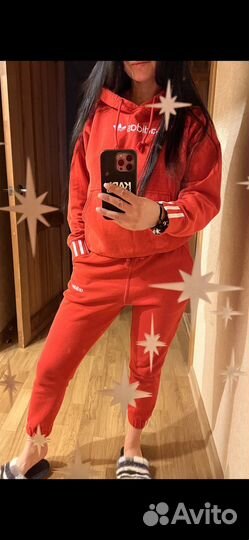 Спортивный костюм adidas