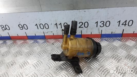 Бачок гу KIA sportage 2 (SML07NO01)