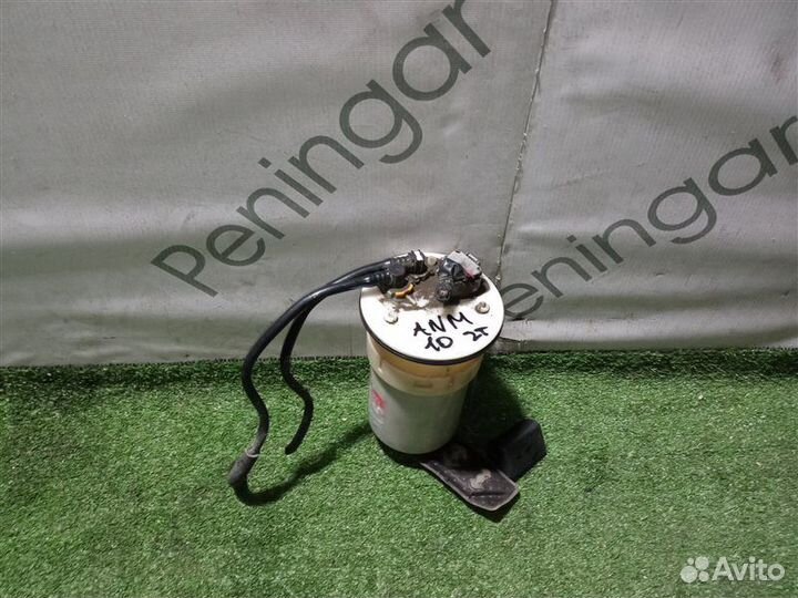 Бензонасос Toyota Isis ANM10