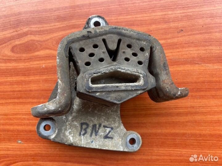 Подушка крепления кпп Vw Transporter T5 BNZ 2007