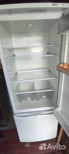 Холодильник атлант бу