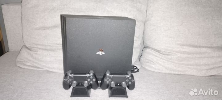 Sony PS4 pro 1tb