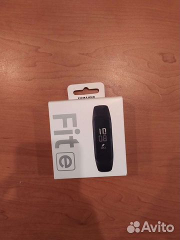 Фитнес браслет samsung в идеале