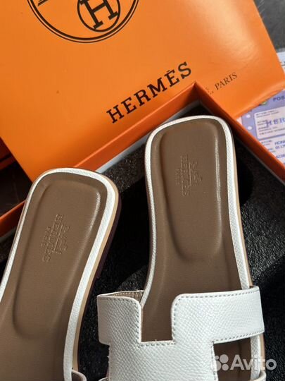 Шлепанцы hermes белые