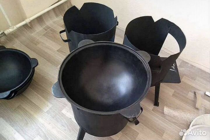 Kaзан чугyнный 12 литров с пeчкой
