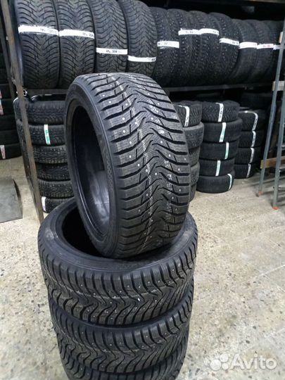 Kumho WinterCraft SUV Ice WS31 295/40 R21 111T