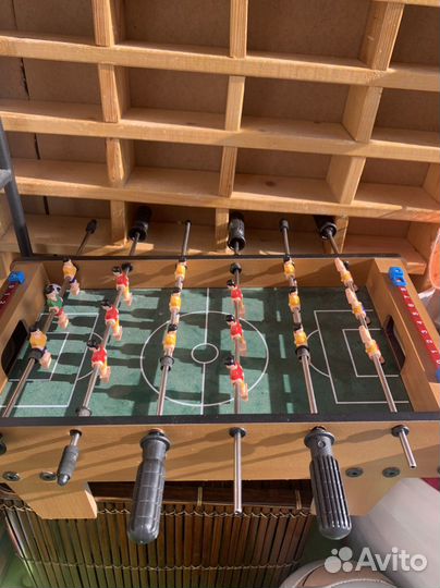 Настольный футбол,бильярд