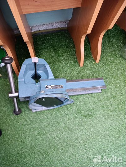 Тиски слесарные тсс140