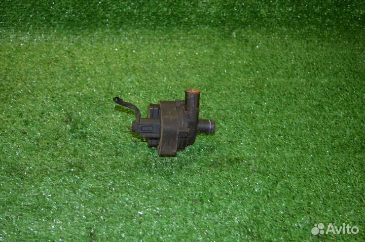 Дополнительная помпа Mercedes w211 3.2