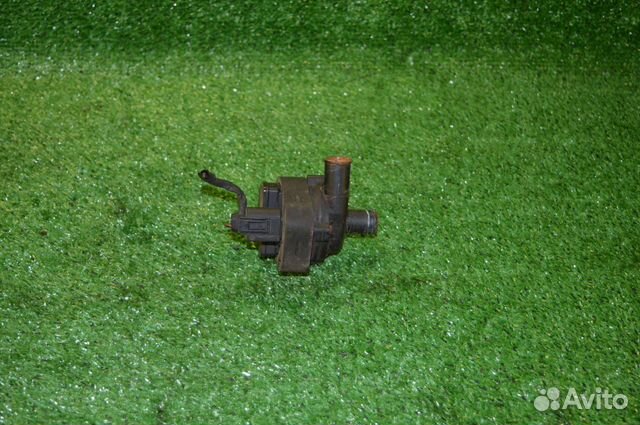 Дополнительная помпа Mercedes w211 3.2