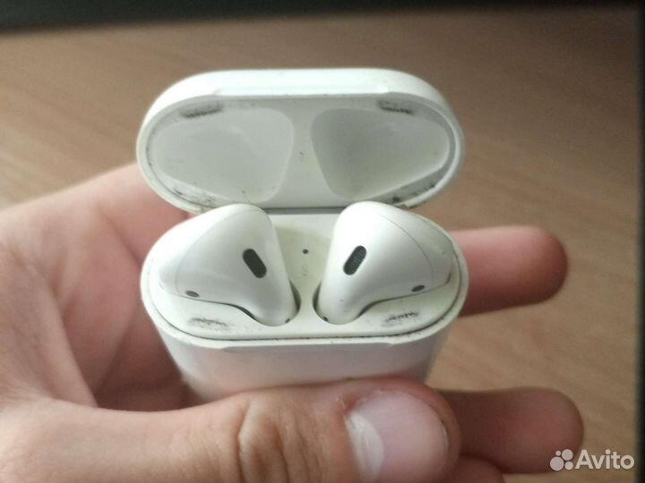 Airpods 1
