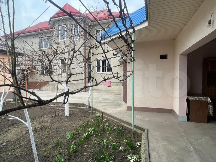 Дом 240 м² на участке 5,7 сот.