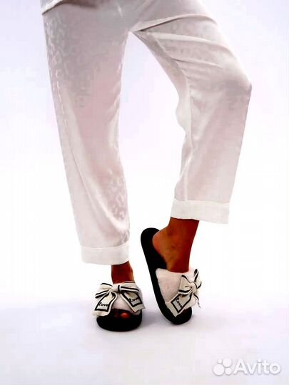 Женские тапочки пушистые