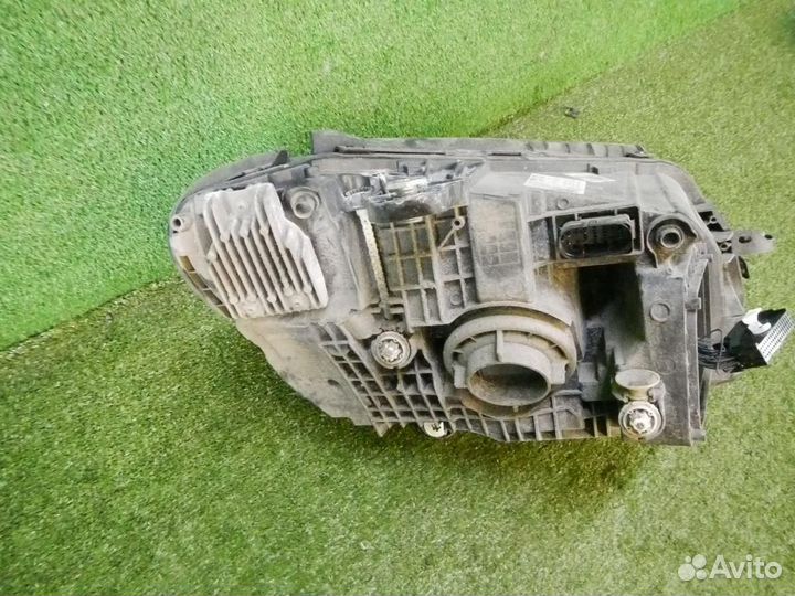 Фара левая Mercedes-Benz C-Class